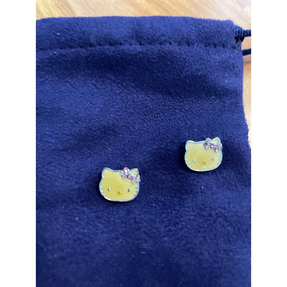 Collectable vintage Sanrio‎ Hello Kitty Earrings